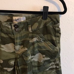 Jolt camo camouflage capri cargo pants size 9